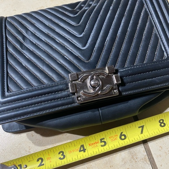 Chanel Purse - Picture 4 of 4